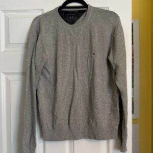 Tommy Hilfiger Men's Pullover Crewneck Sweater Size M Medium 100% Cotton Grey